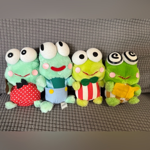 Sanrio Vintage 1992 Keroppi Retro Plush Stuffed toy Set of 4 Pieces 5”-6” Inch